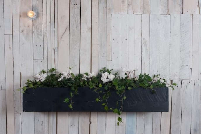 Hardscaping 101: Window Boxes - Gardenista