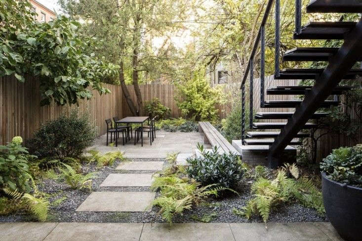  When garden designer Brook Klausing first saw his clients’ townhouse backyard in Brooklyn’s Flatbush neighborhood, it looked bleak: a chain-link fence, an old concrete patio, and a patch of hard-packed dirt. No more. For more of this garden, see Garden Designer Visit: Brook Klausing Elevates a Brooklyn Backyard. Photograph courtesy of Brook Landscape.