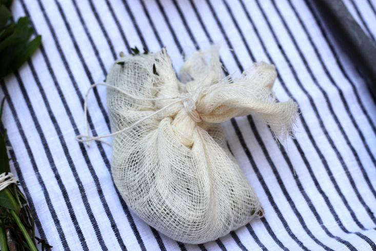 DIY: How to Make a Bouquet Garni - Gardenista