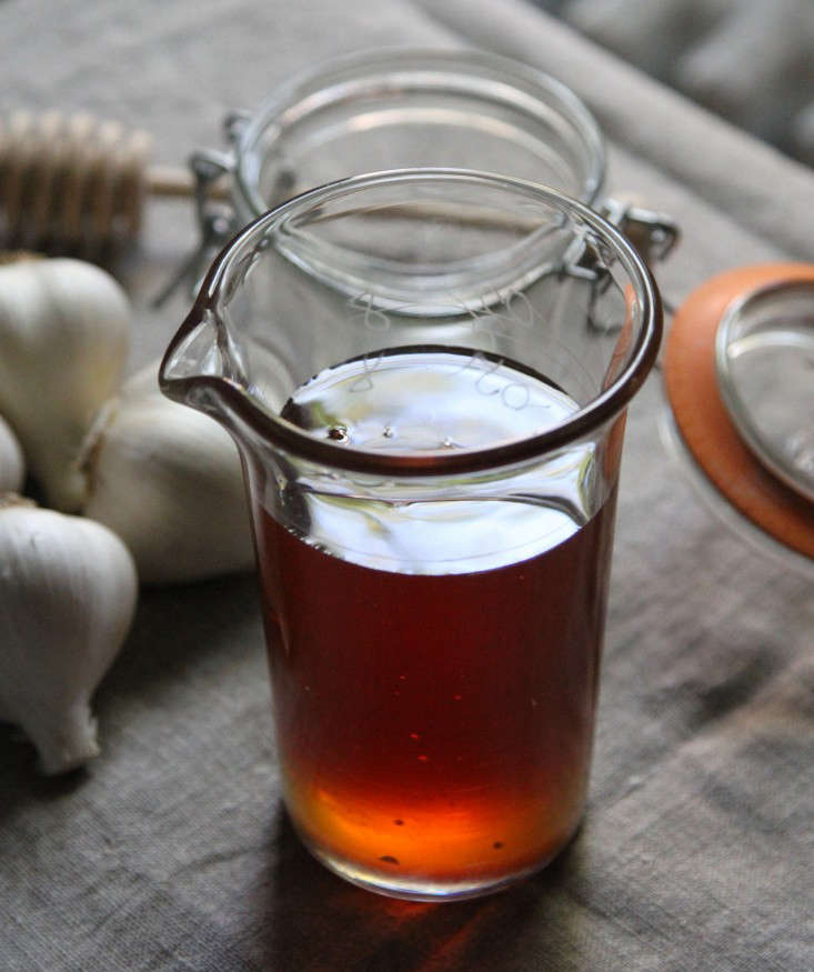 Natural Remedy Garlic Honey for Fending Off Germs Gardenista