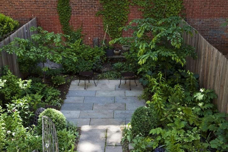 10 Ways to Save Money on a New Patio - Gardenista
