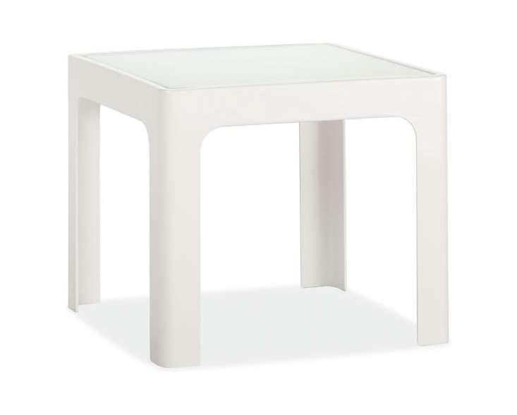 white-outdoor-side-table-square-gardenista