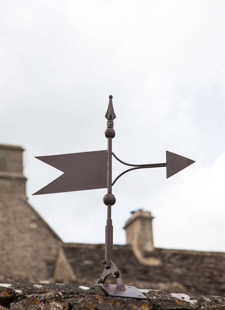 Powder coated in an antique brown color, a Barrington Weather Vane is a a modern version of the traditional &#8\2\20;flag&#8\2\2\1; style; it comes with bolts to mount it and is £38 from Garden Trading.