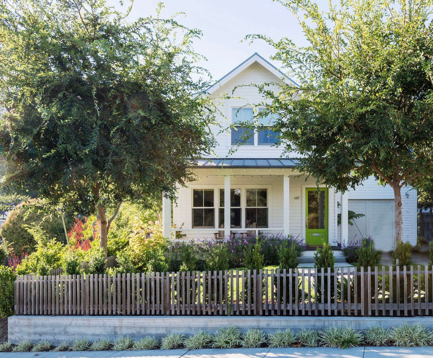 Curb Appeal 7 Favorite Picket Fences Gardenista