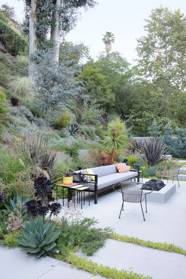 Landscape Design 10 Tips For Adding A Fire Pit From Judy Kameon Gardenista