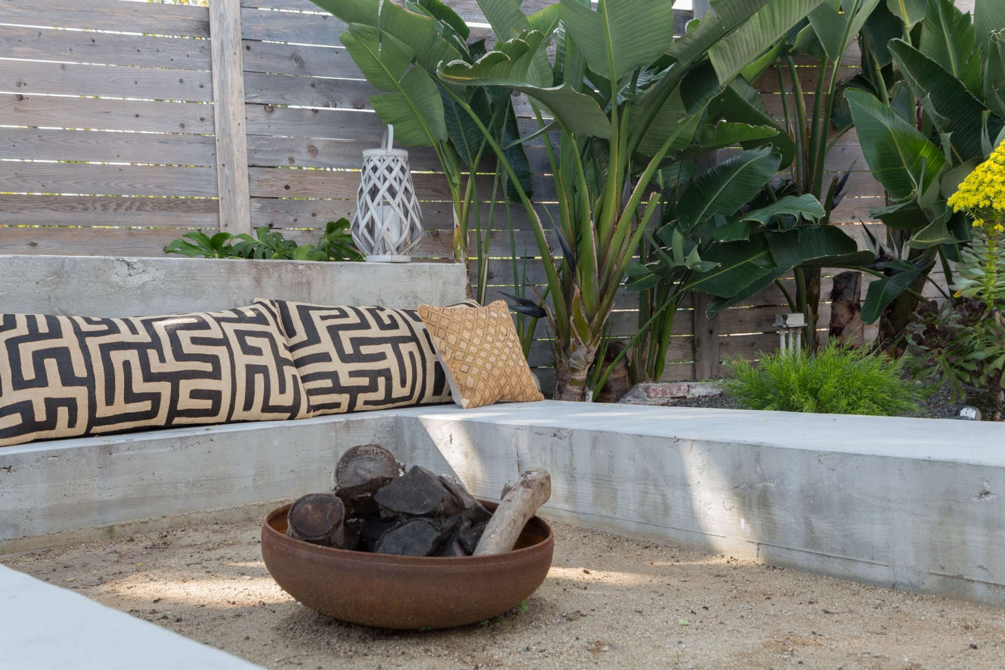 Golubovic sourced the simple metal fire pit from an estate sale.