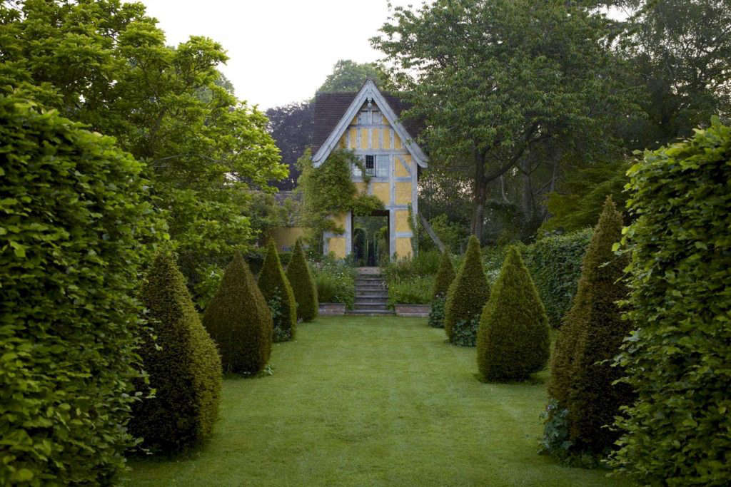 Dovecotes Everything You Need to Know About the Ultimate English Birdhouse