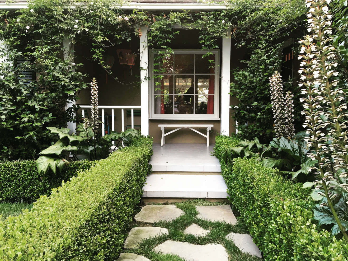 10 Ideas to Get the Groovy L.A. Look, from a Top Garden Designer