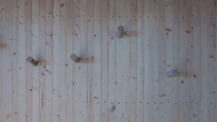 Interior paneling is alder wood, &#8\2\20;traditionally used for the interior claddings of the saunas in Scandinavia.&#8\2\2\1;