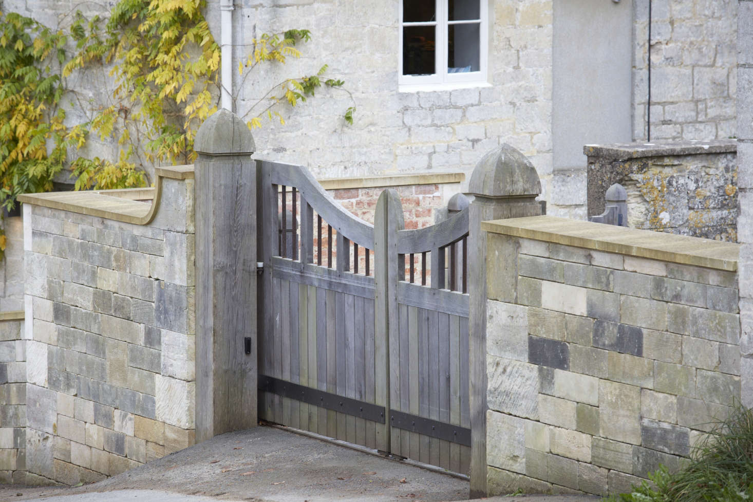 Get the Look: The English Garden Gate, 10 Ways - Gardenista