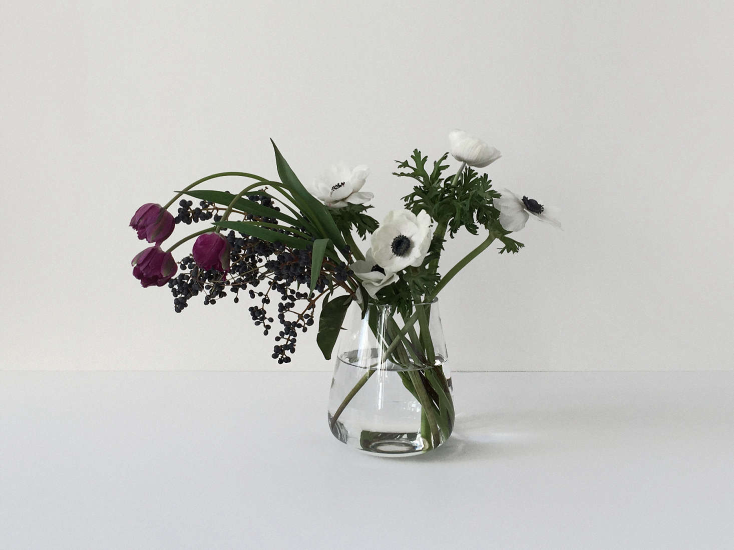 Based in Seoul, Korea, floral designer Seulki Kim