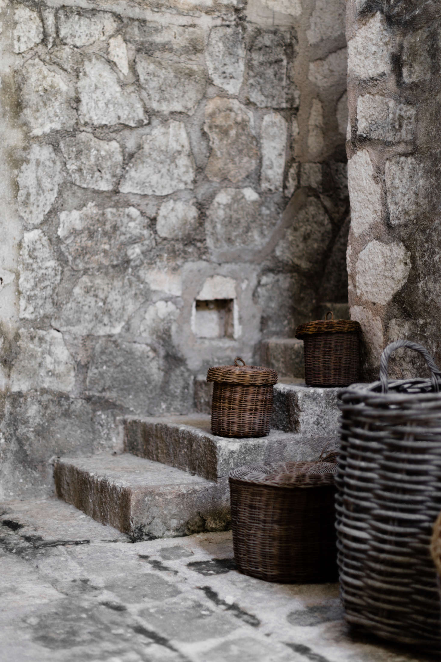 Woven baskets are a local craft of the Yucatán. Visitors take note: Coqui Coqui Coba is full of winding stairs, grottos, and hidden niches; it may take some winding to get to your destination.