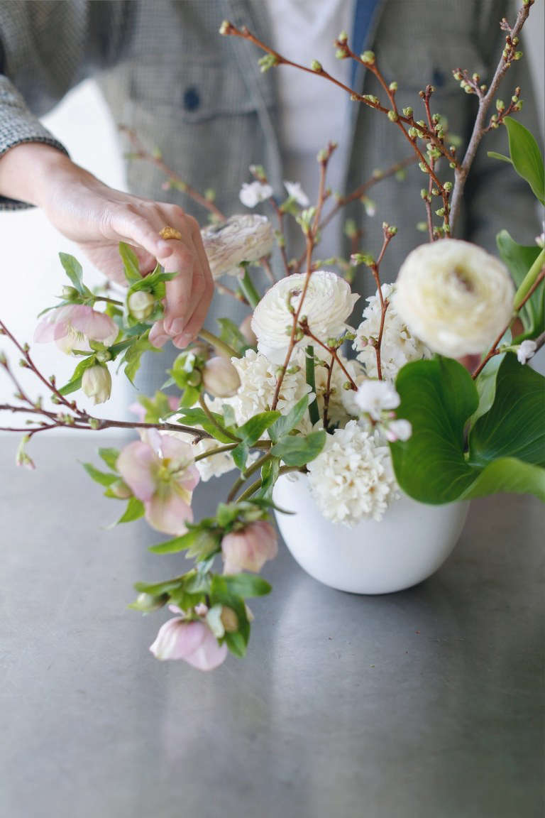 Flower Arrangements 101 A Crash Course for Easy and Elegant Florals