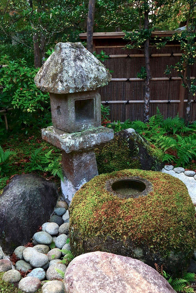 Lanterne Japonaise jardin japonais