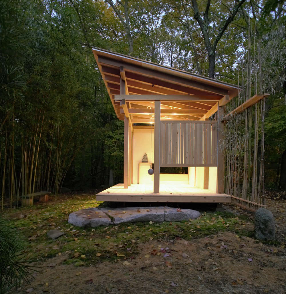 Darling and Petit sourced the granite threshold from a local quarry. 