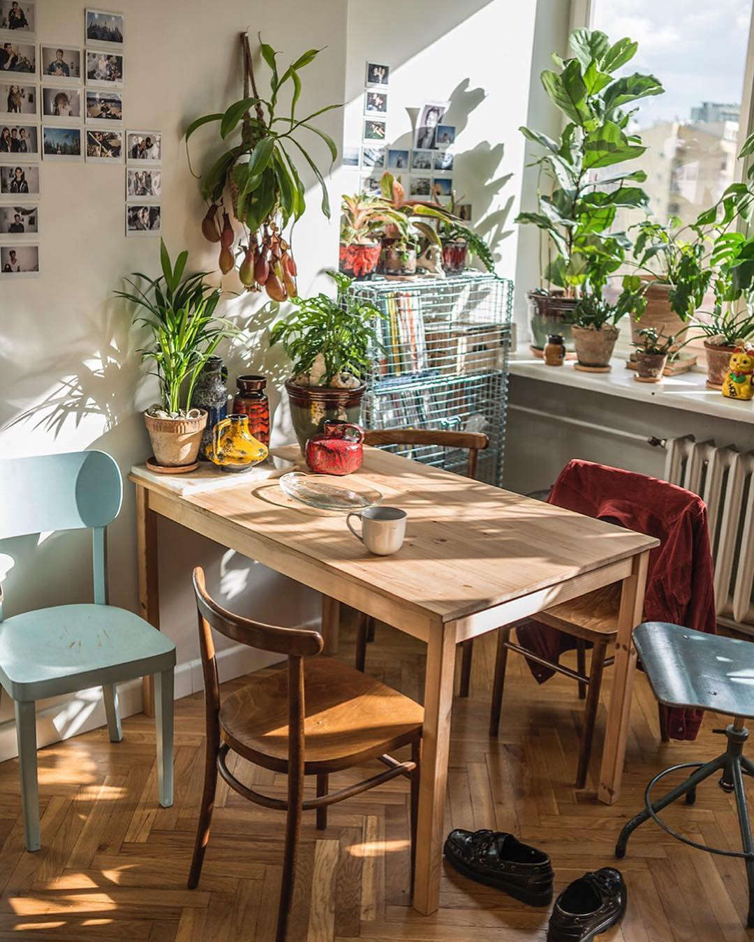 Beata and Remek live in a teeny tiny apartment but they don