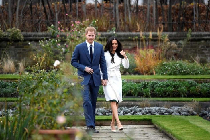 Harry and Meghan announced their engagement in the sunken garden at Kensington Palace, built in the first decade of the \20th century on the site of deteriorating Victorian-era greenhouses and cold frames near the palace&#8\2\17;s orangery. Photograph via Royal.