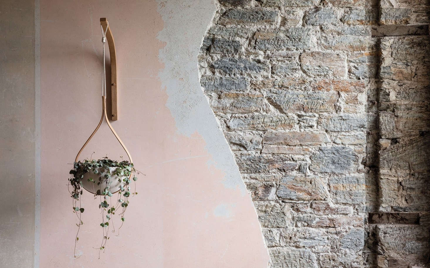 Raffield became enamored with steam bending while studying 3D Sustainability and Design at Falmouth College of Arts.