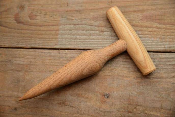 5 Old-Fashioned Tools for the Modern-Day Gardener - Gardenista