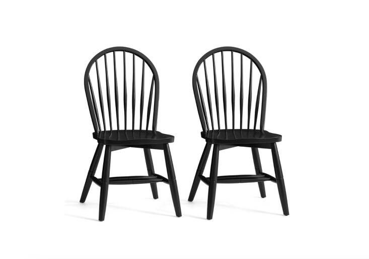 Elizabeth&#8\2\17;s dining chairs are vintage. For a similar look, consider Pottery Barn&#8\2\17;s Windsor Dining Chairs; \$498 for a set of \2.