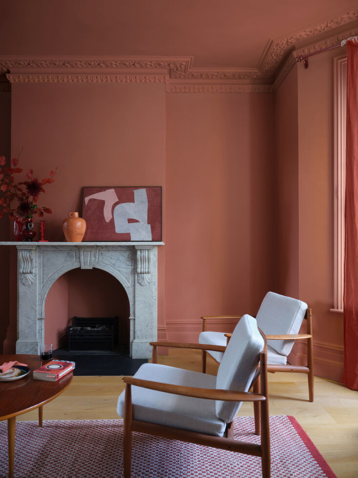 Considering painting a room entirely in a single color? Consider Farrow & Ball&#8\2\17;s &#8\2\20;Red Earth.&#8\2\2\1; See Remodeling \10\1: 7 Color-Drenching Tips from Farrow & Ball.