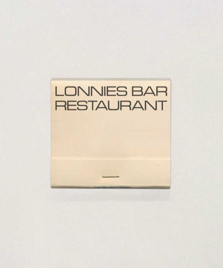 \2\20;I had a special belated birthday dinner with my brother at Lonnies, a new restaurant in Boerum Hill. We sat at the stunning rust-colored marble bar (which I\2\17;m guessing is Rosso Alicante?) and shared the morel toast, the burger, and the Basque cheesecake—all phenomenal.\2\2\1; \2\1\1; Morgan Goldberg; image from @lonniesnyc